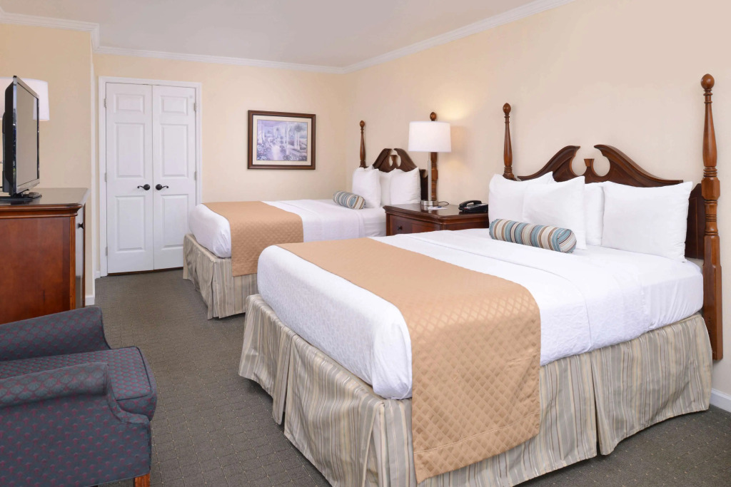 Best Western PLUS Santee Inn