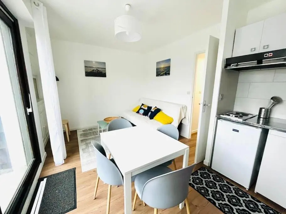 Cosy House At 2mn From The Beach Of Sainte Cécile