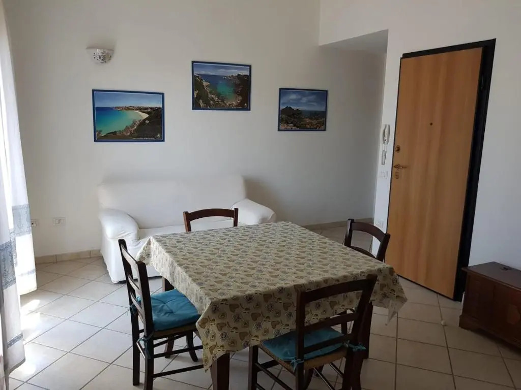 Appartamento AZZURRO con Balcone e panorama sul paese Santa Teresa Gallura -IUN Q4920