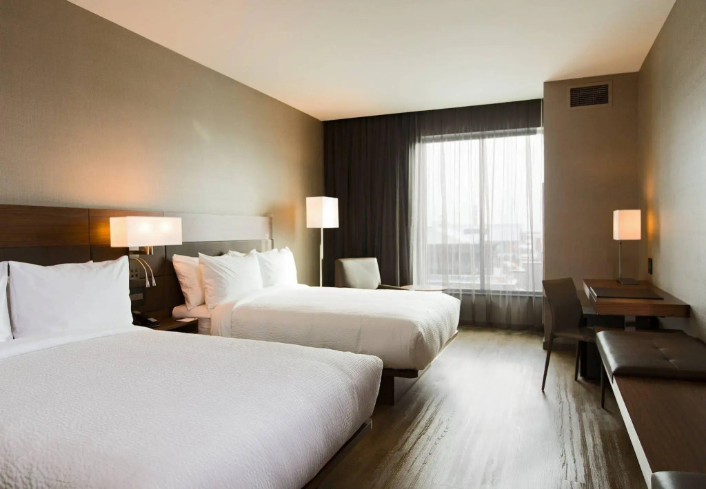 AC Hotel by Marriott Cincinnati at Liberty Center