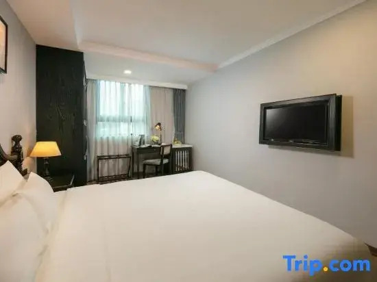 The Emissary Hanoi Hotel & Spa