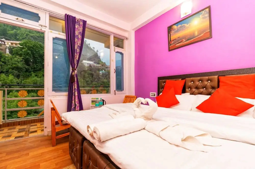 Hotel Mansarovar