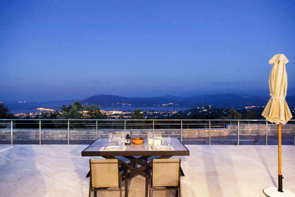 Alivia Lefkas Luxury Villas