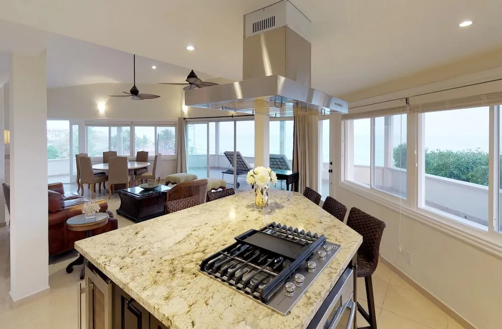 Lighthouse and Ocean Views at Villa Playamar