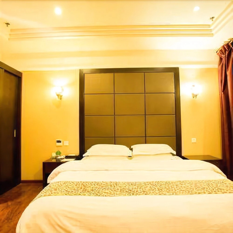 Jufeng Hotel