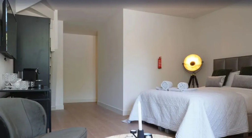 Marnix residence