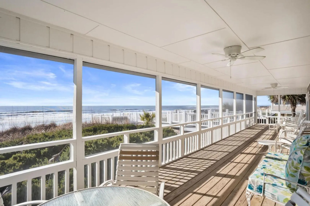 474 Tarpon Blvd