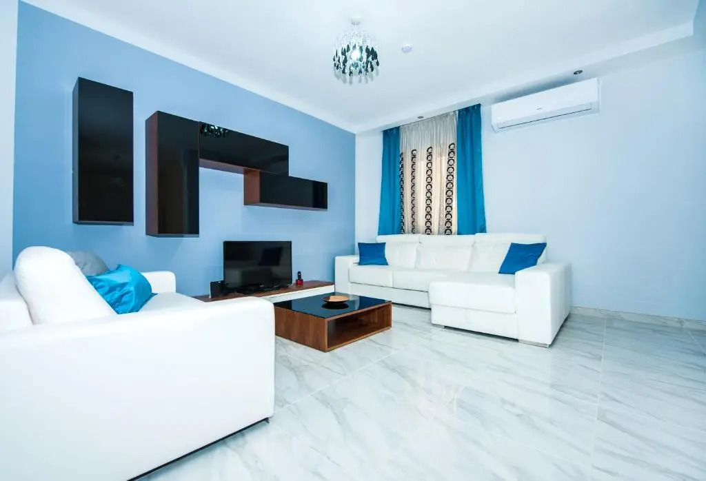 The Waves holiday apartment