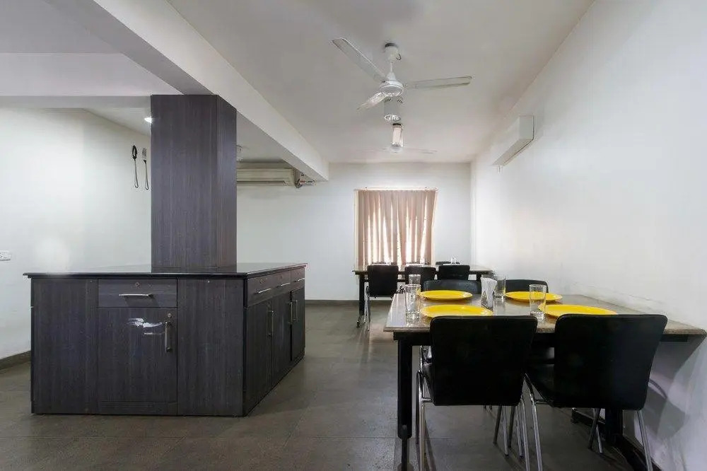 Fabhotel Stay Eeasy Thiruvanmiyur, Chennai