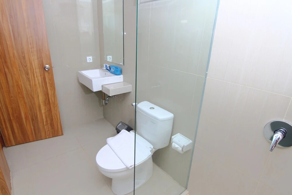 Airy Seminyak Dewi Saraswati Tiga 53 Kuta Bali