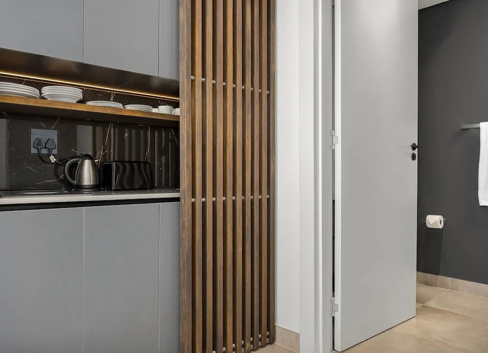 One Calais Luxury Apartments