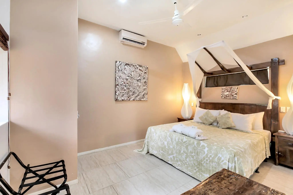 Crown Beach Resort & Spa