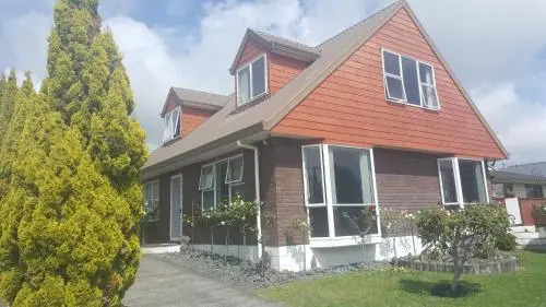 9 Hole B&B