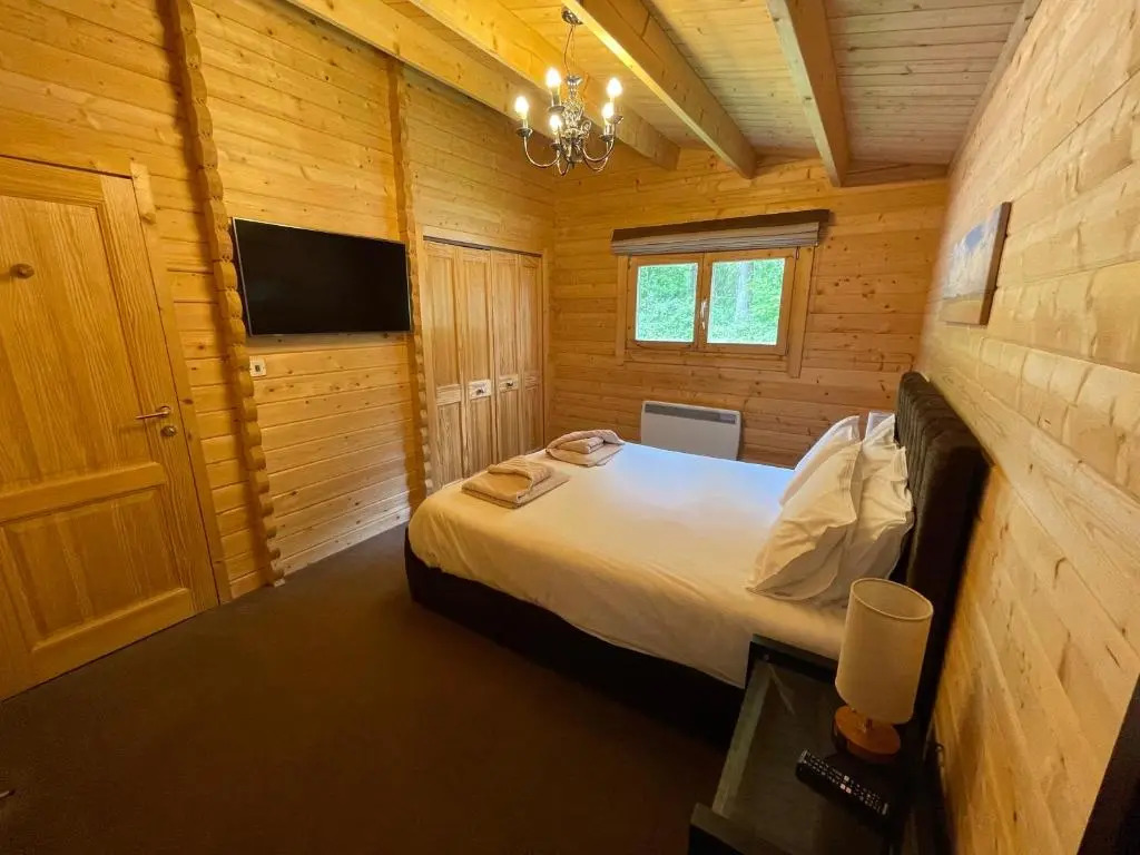 iLodge 73