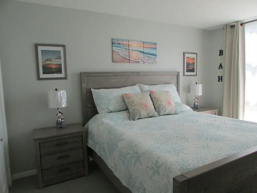 415 El Matador 1 Bedroom Condo by RedAwning