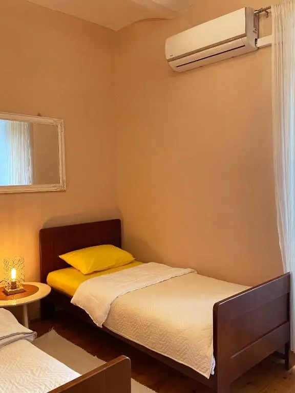 S&I room