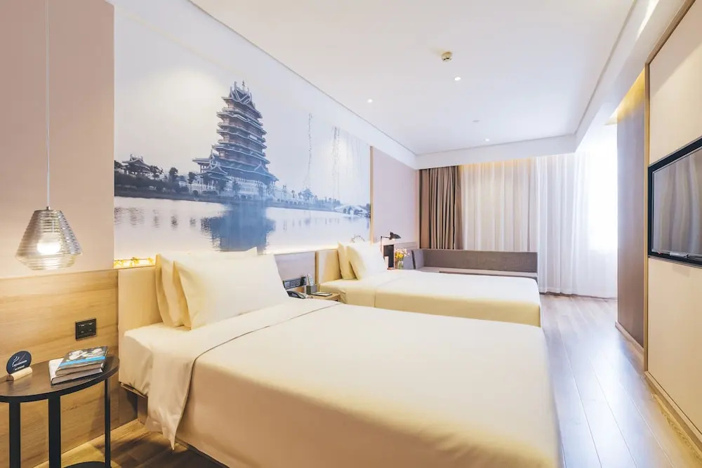 Atour Hotel Central Plaza Shangrao