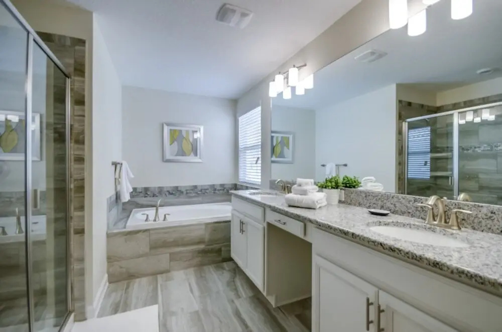 6 Bedroom 5 Bathroom Villa 1573sw