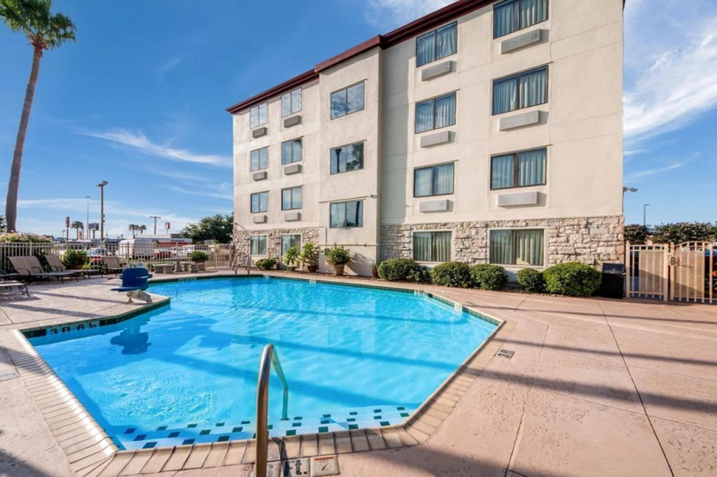 Red Roof Inn Laredo