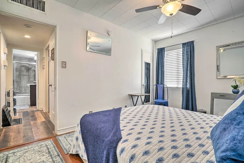 Pet-friendly El Paso Escape w/ Patio + Grill!