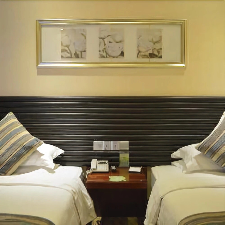 Yuhua Hotel