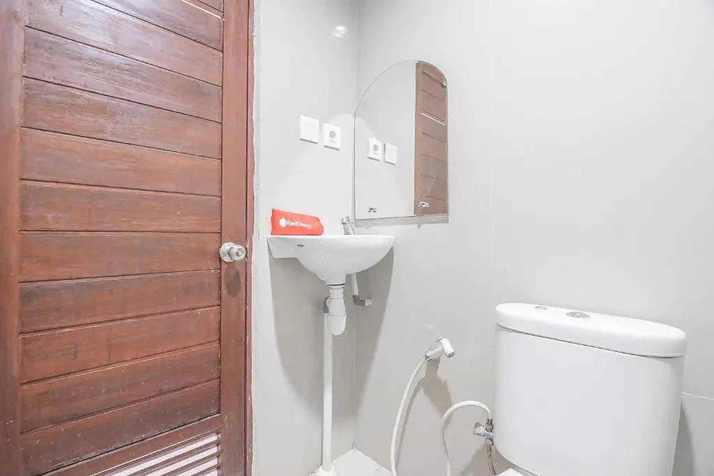 RedDoorz Syariah At Jalan cilik Riwut Kapuas