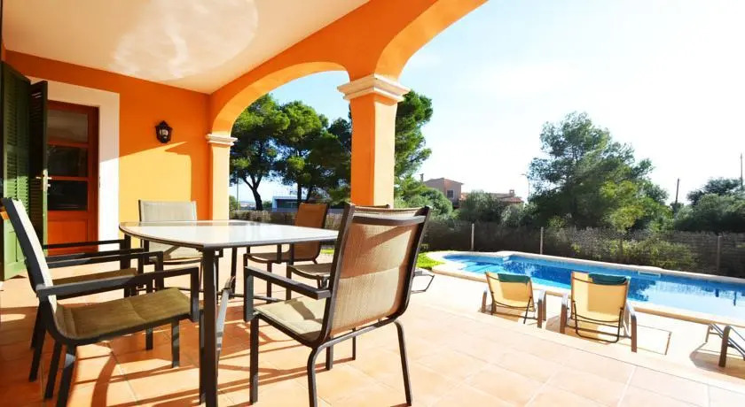 Villa Spring 1