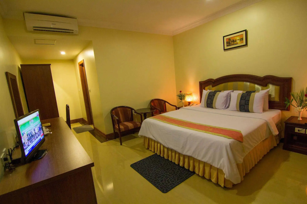Golden Sea Beach Hotel