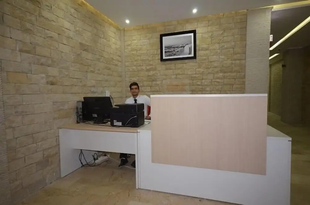 APPARTEMENTS HOTEL PYRAMIDES