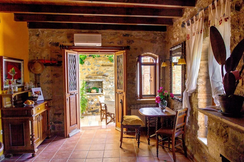 House With one Bedroom in Anatoli, With Wonderful sea View, Enclosed Garden and Wifi Near the Beach