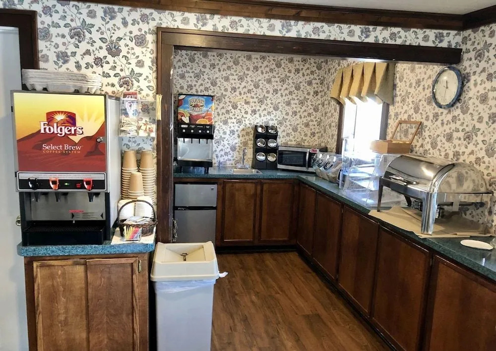 Lockview Motel