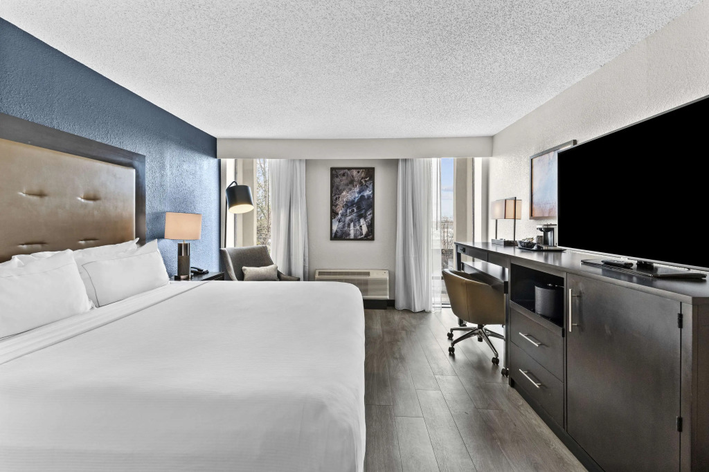 DoubleTree by Hilton Raleigh Midtown, NC