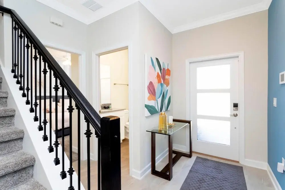 1112 CD - Glam 4BR Townhome, Pool