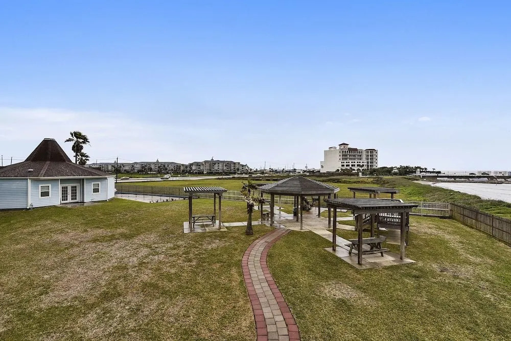 Seascape 2114 - 2 Br Condo