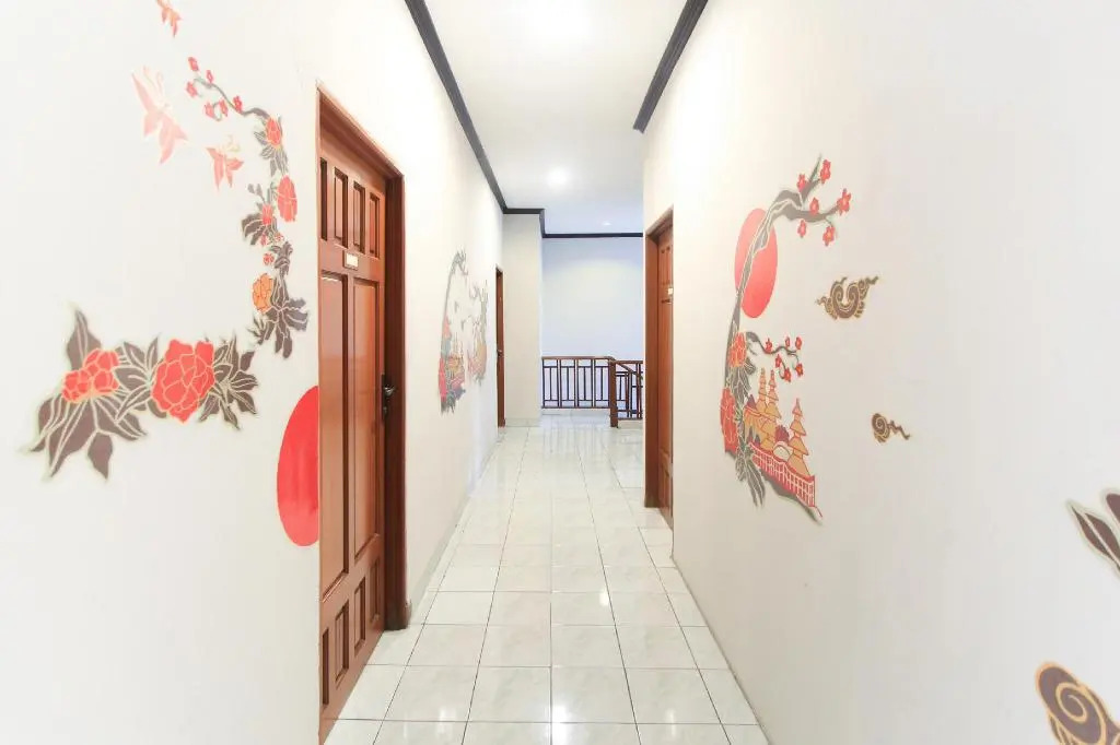 Santo Guest House