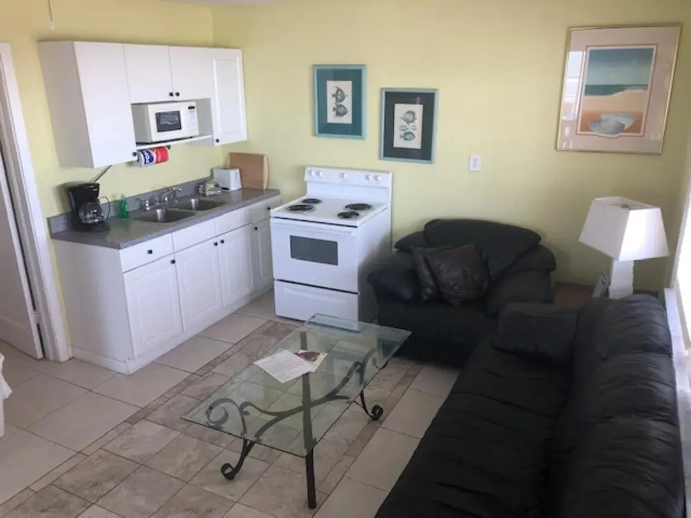 Misty Isles Redington Beachfront Suites 3 and 4