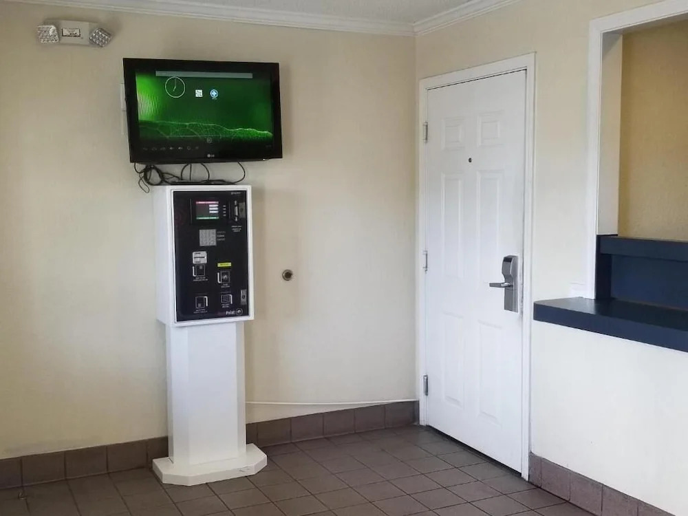 InTown Suites Extended Stay Jacksonville FL - Beach Blvd