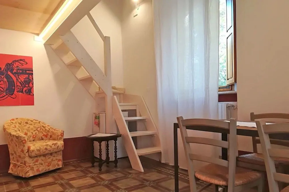 AlbergoDiffusoVolterra