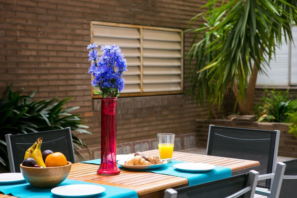Apartment With Large And Private Terrace