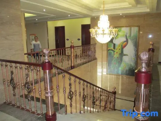 Zunyi Longqi Bay Hotel (Bozhou District Modern Square Branch)