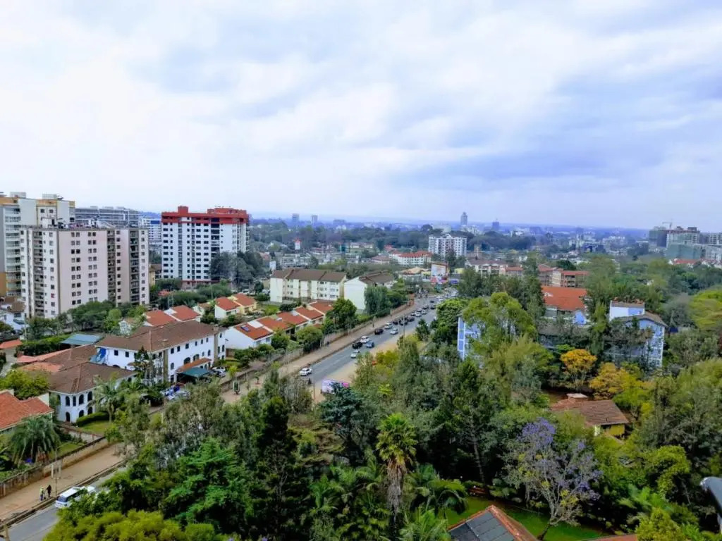 DELUXE 2bedroom plus SQ Apartment at Kilimani-Nairobi