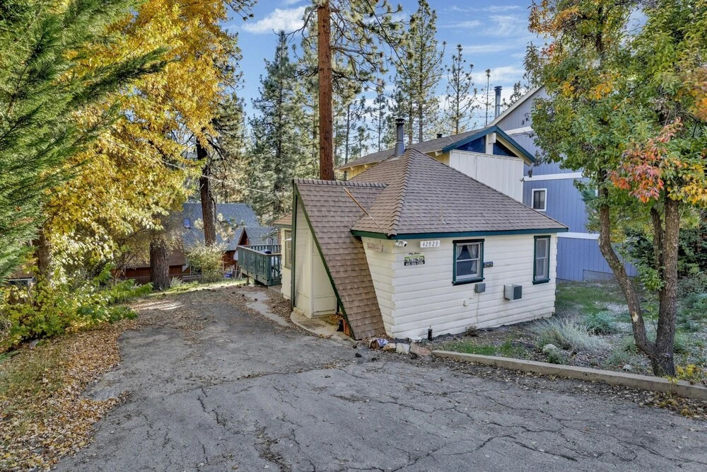2209-hawks Nest 2 Bedroom Home by Redawning