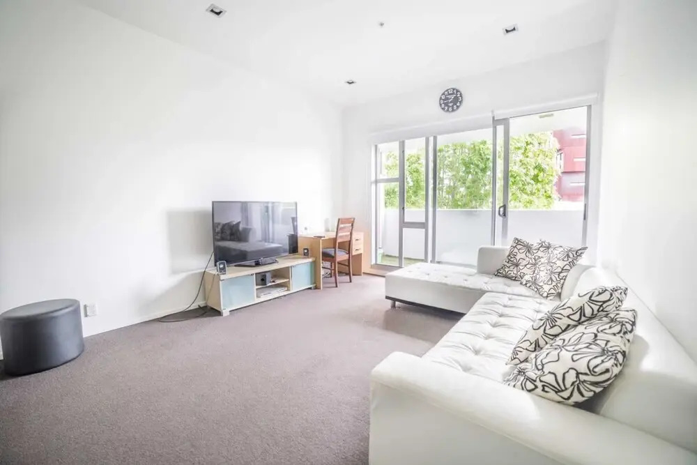 Modern CBD Auckland Apartment