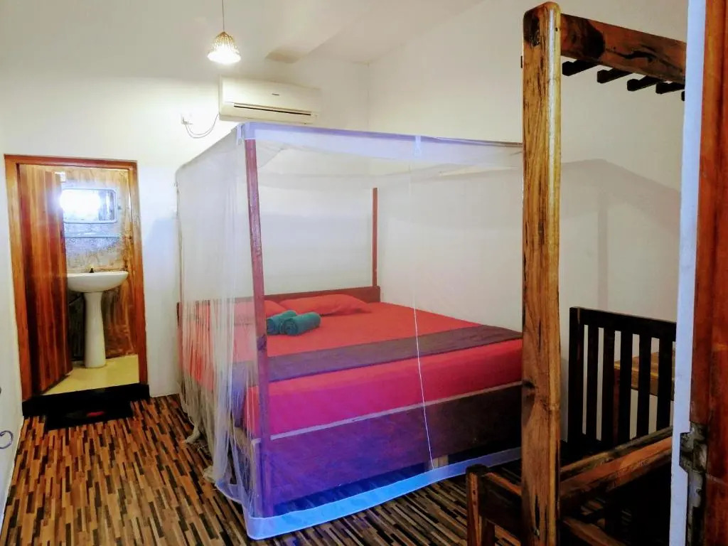 Paradise Bay Hotel