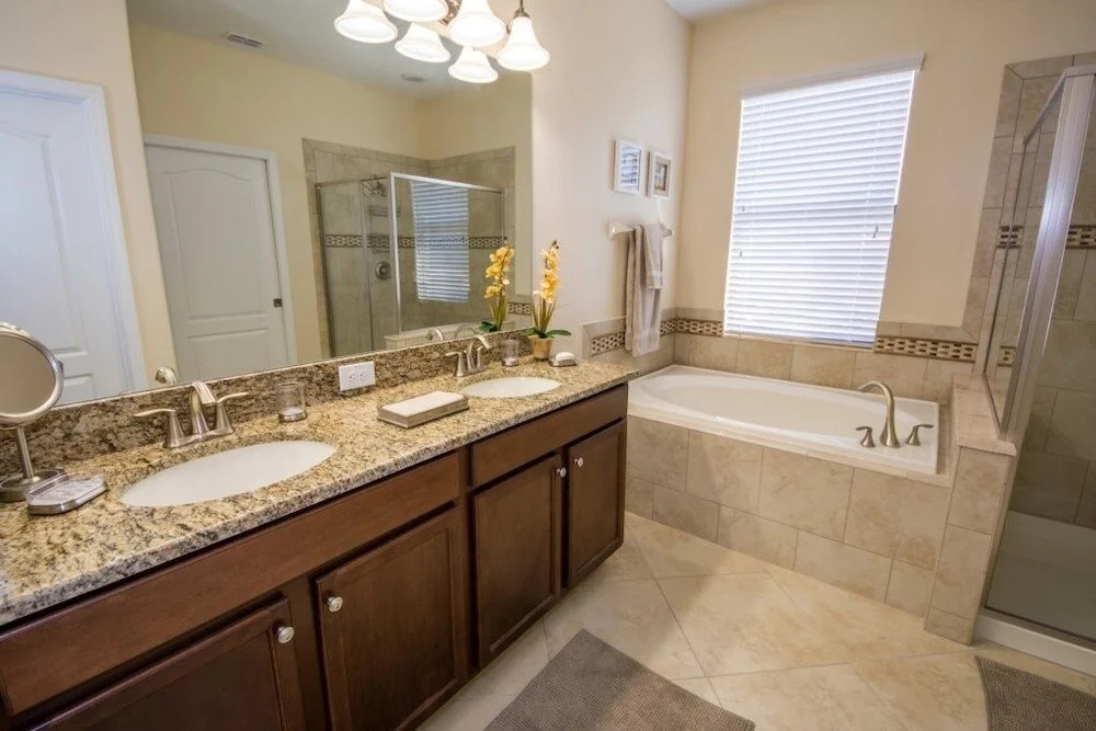 Snow Birds Dream Luxury Resort! 3 Bedroom Townhouse by RedAwning