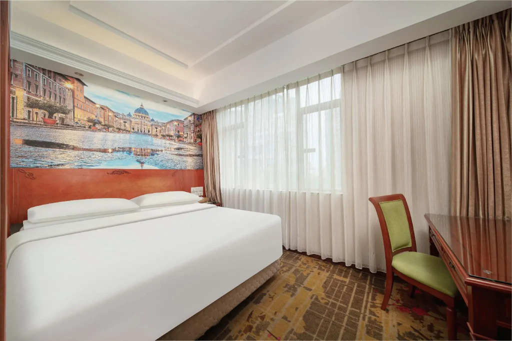 Vienna Hotel Dongguan Hou street Wanda Plaza