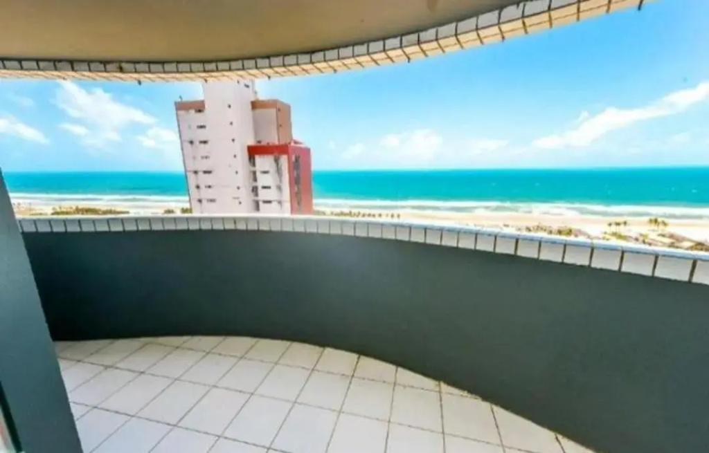 Apto Vista Beira Mar - Praia do Futuro a 100 mt da Praia