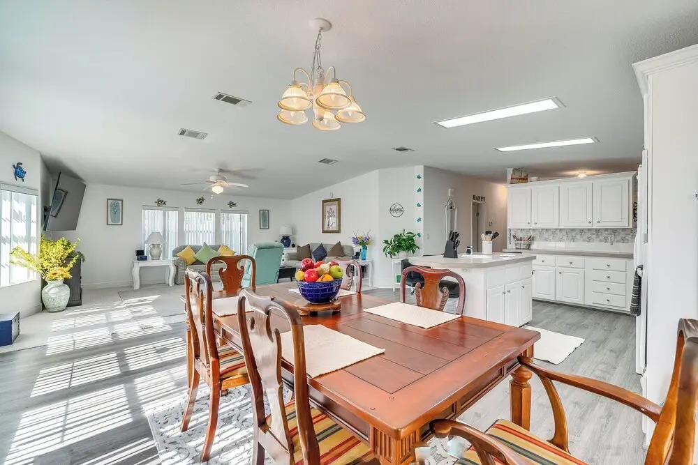 Waterfront Weeki Wachee Home w/ Fire Pit!