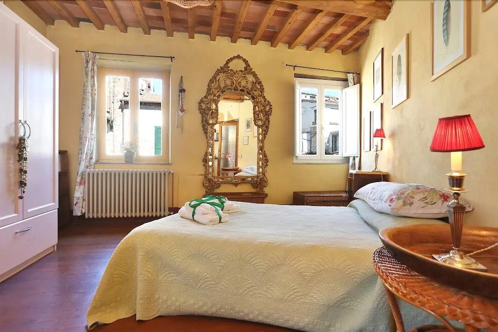 Delfina by Vacation in Lucca