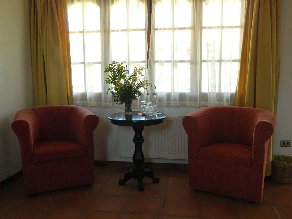 La Mirage Parador